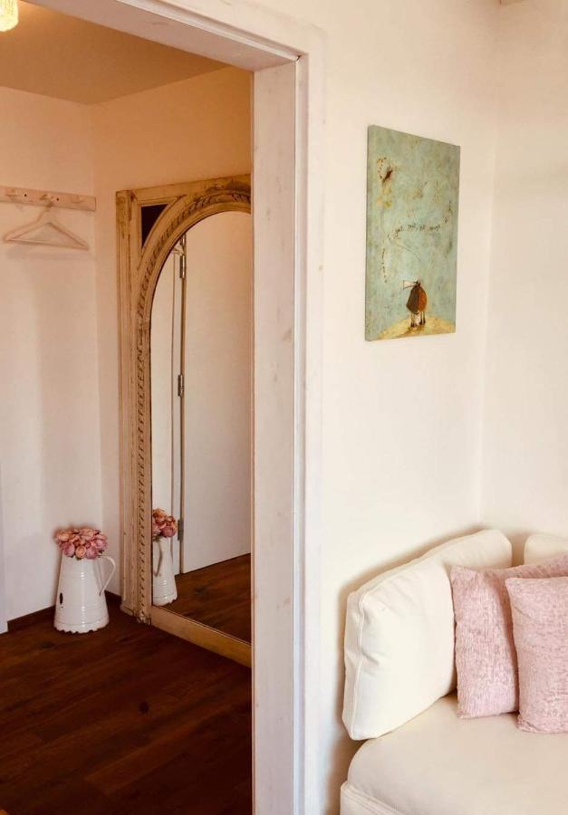 Appartements Des Merveilles 미쿨로프 외부 사진